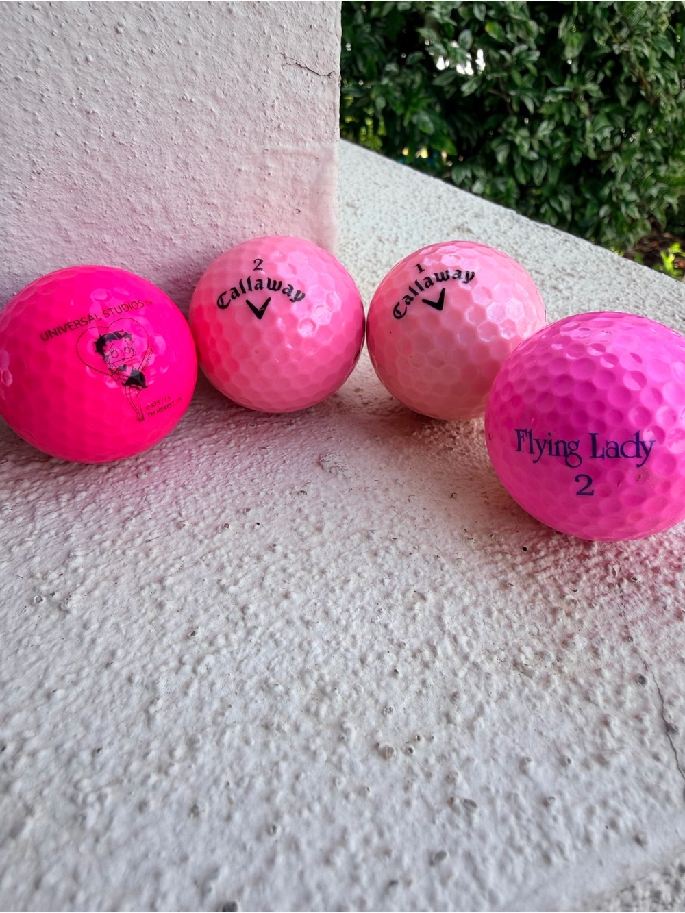 Vintage Pink Golf Ball Lot of 6 Callaway Betty Boop Flying Lady Pinnacle